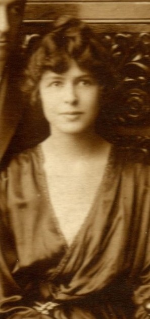 Jenny_1918.jpg