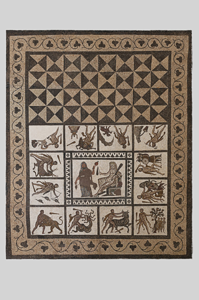 Museo_Arqueológico_Nacional_-_38315BIS_-_Mosaico_de_los_trabajos_de_Hércules_01.jpg