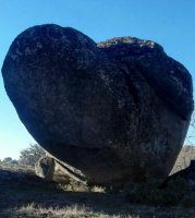 roca corazón.jpg
