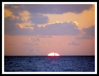 471893_476846198996834_936931893_o yo ví como el sol se hundia en el mar.jpg