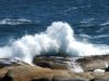 2090267-las-olas-chocando-contra-las-rocas-cerca-de-llandudno-cape-town.jpg